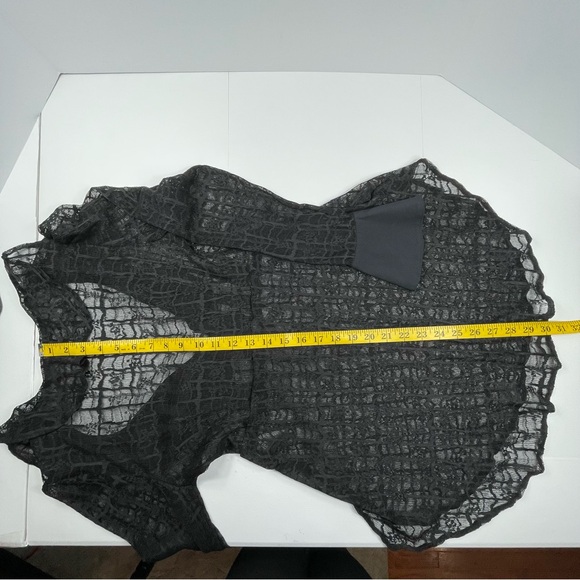 FREE PEOPLE Women's Black Sheer Lace Blouse Ruffle Neck Button Front Size Large - Picture 8 of 8